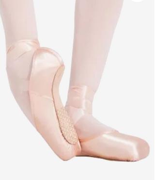 Capezio Ava Pointe Shoe with 3.5 Sturdy Shank for Ultimate Support